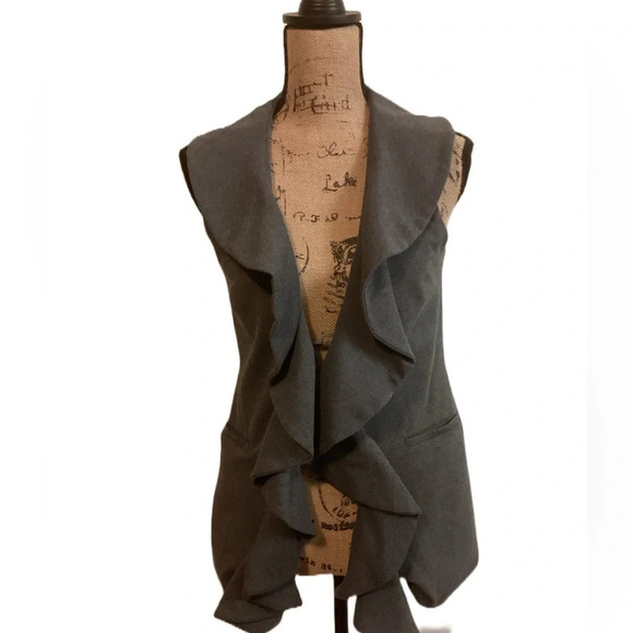 LUII Ruffle Gray Vest, Size Small - Picture 1 of 7
